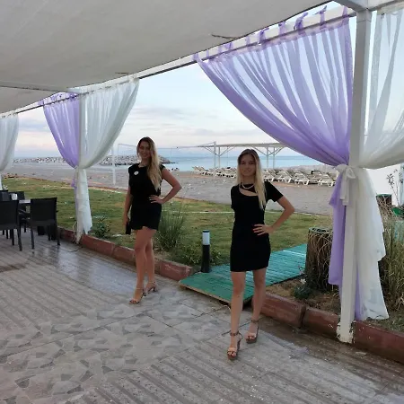 Orcas Imperial Palace Hotel