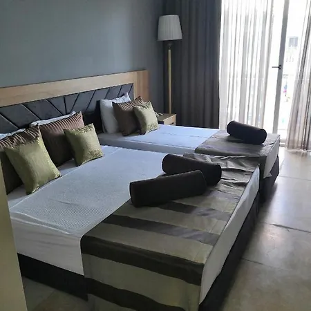Orcas Imperial Palace Hotel