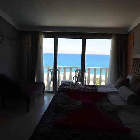 Orcas Imperial Palace Hotel 4*